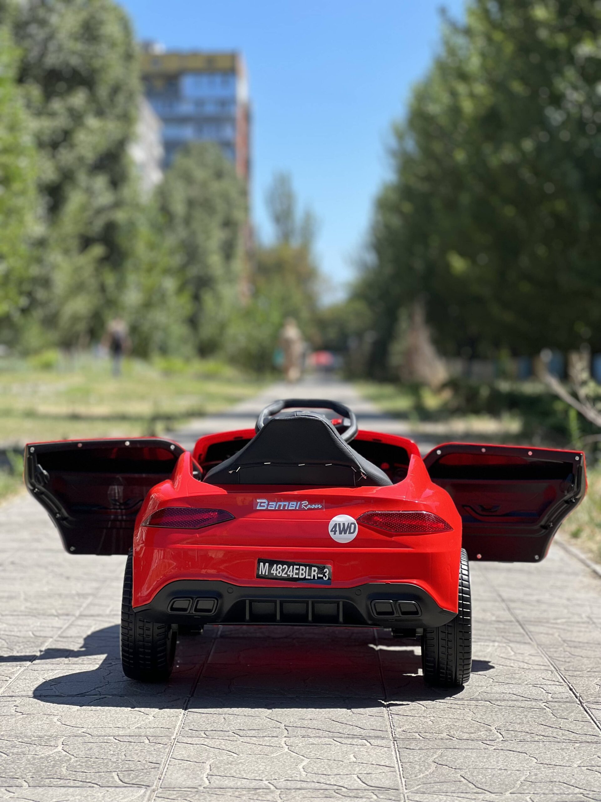 Дитячий повнопривідний електромобіль Bambi Lexus, червоний