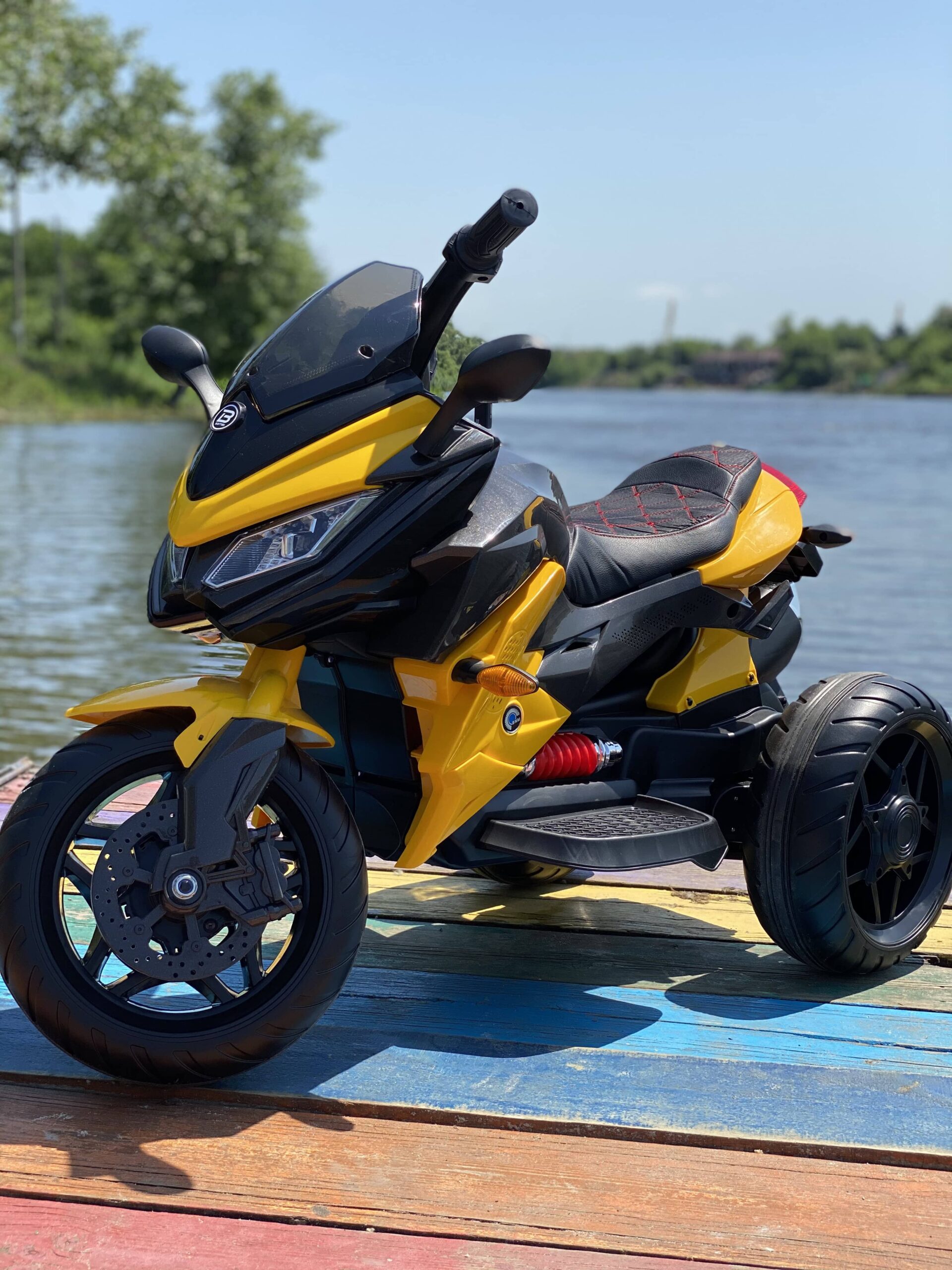 Дитячий електромотоцикл Bambi Racer BMW COMFORT триколісний