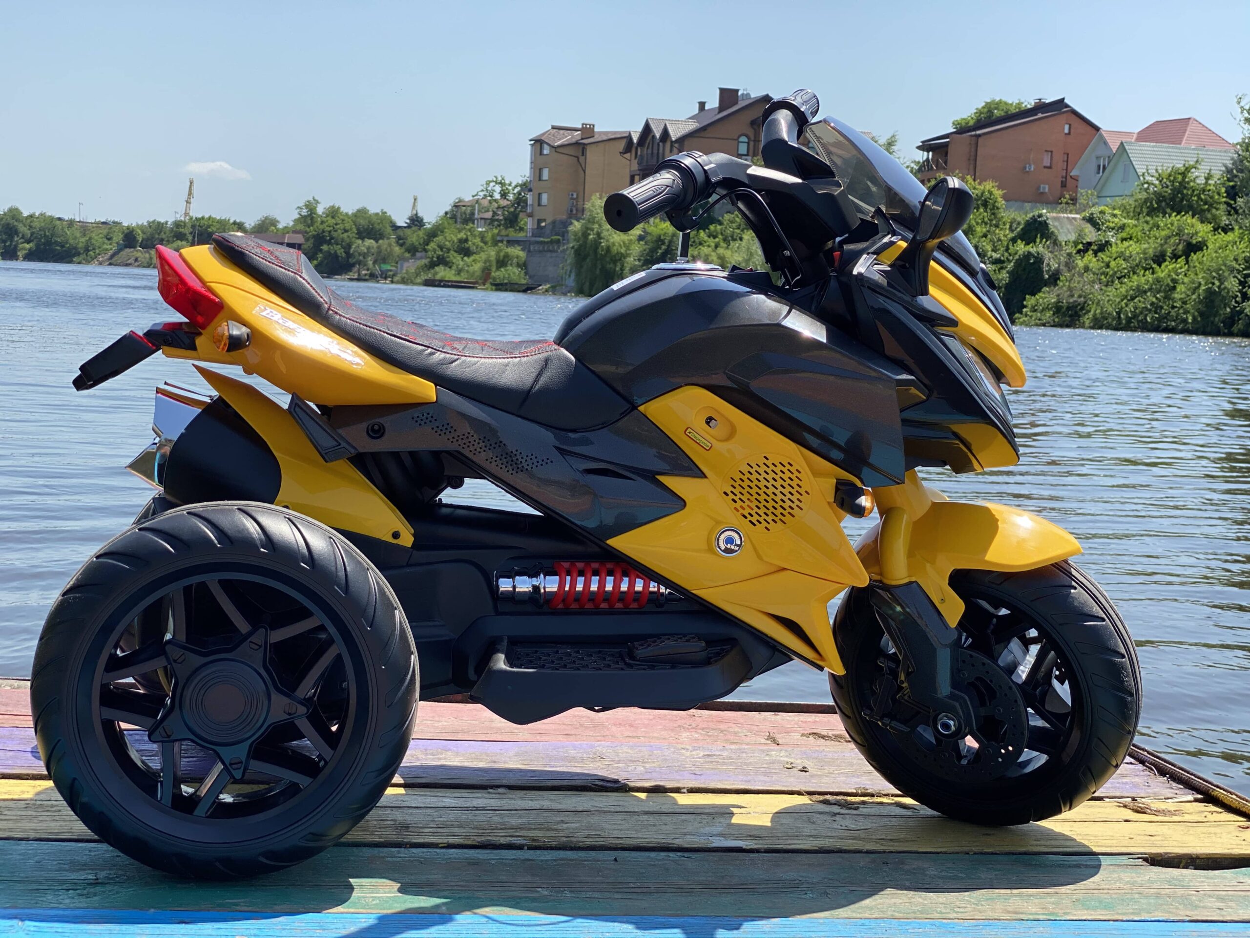 Дитячий електромотоцикл Bambi Racer BMW COMFORT триколісний