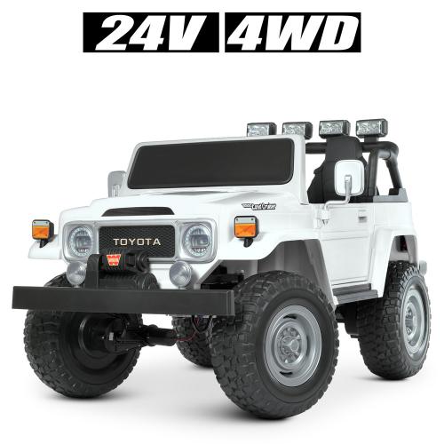 Дитячий двомісний повнопривідний електромобіль Bambi Toyota Land Cruiser (MP3) з ручкою для транспортування та багажником, білий