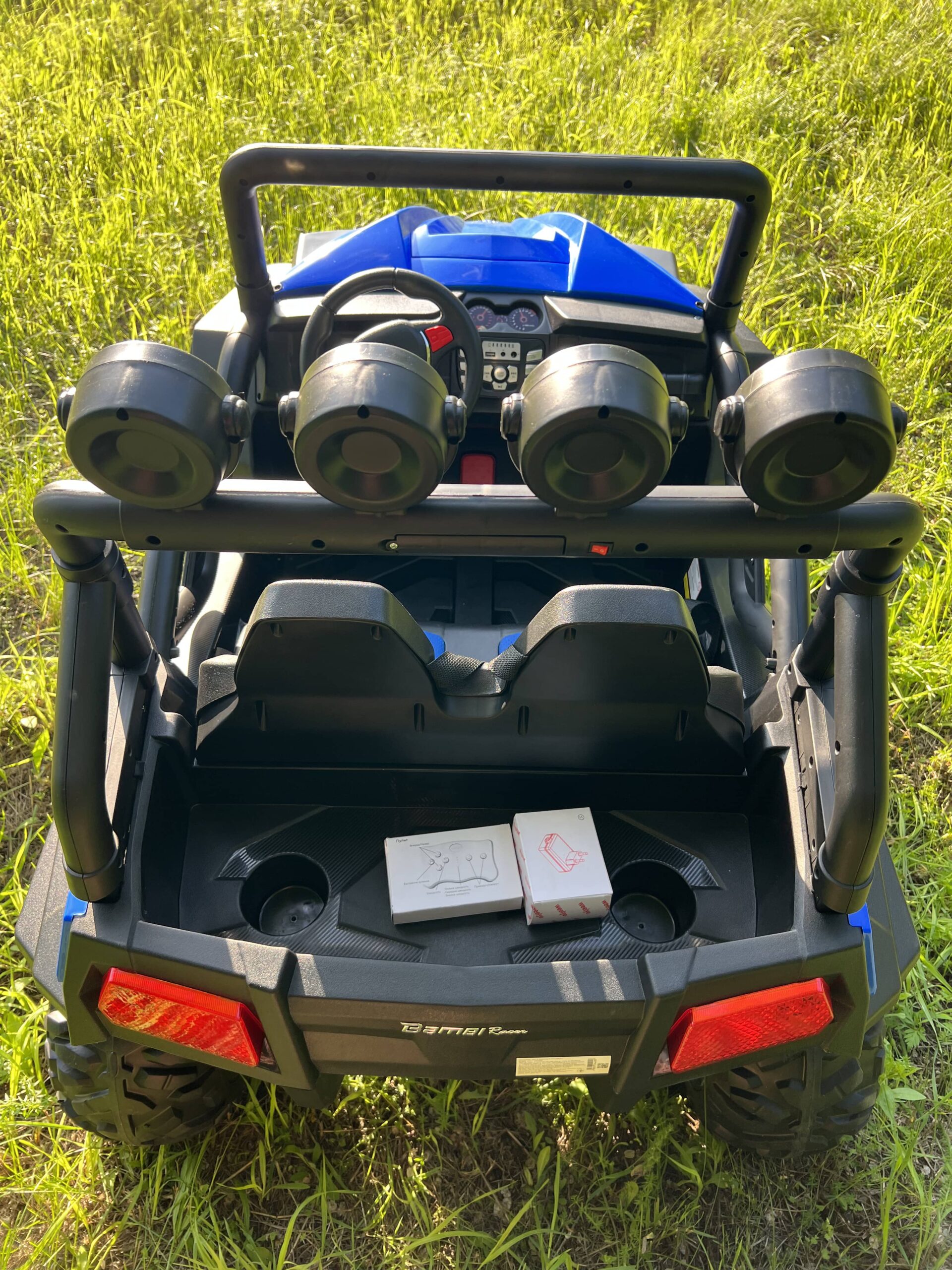 Дитячий двомісний повнопривідний електромобіль Bambi Buggy 4x4 RSX (MP3) з багажником, до 50 кг, до 7 км, синій