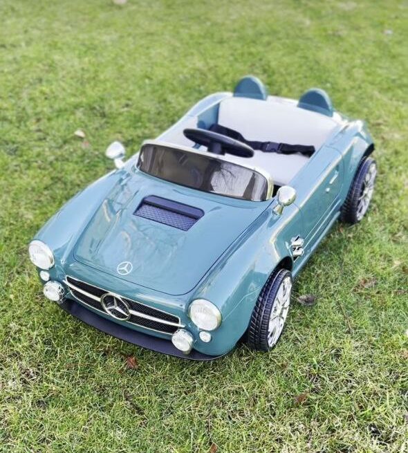 Дитячий повнопривідний електромобіль Bambi Mercedes-Benz 300 SL Gullwing (MP3) з автофарбуванням, зелений