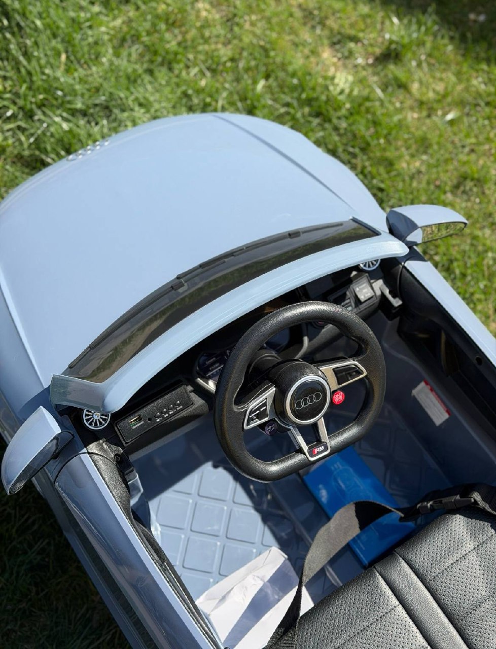 Дитячий електромобіль Audi TT RS Roadster, сірий
