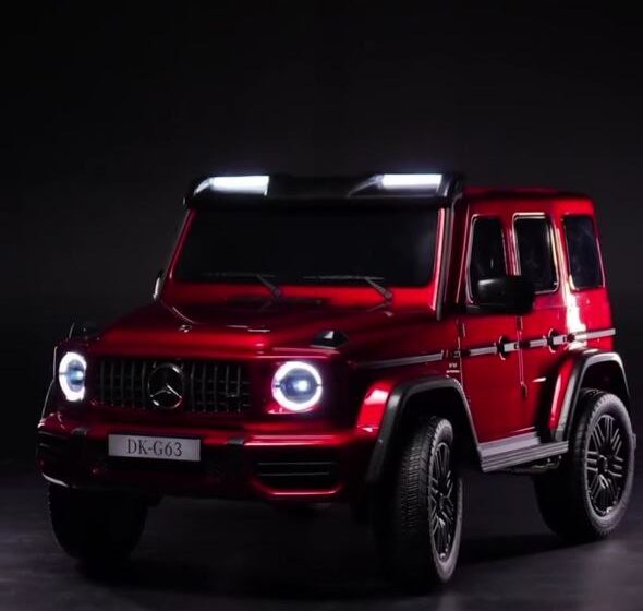 Дитячий двомісний повнопривідний електромобіль Mercedes G63 з автофарбуванням, до 80 кг, червоний
