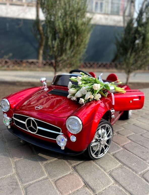 Дитячий повнопривідний електромобіль Bambi Mercedes-Benz 300 SL Gullwing (MP3) з автофарбуванням, червоний