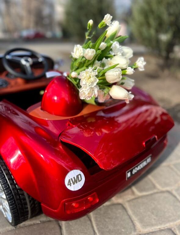 Дитячий повнопривідний електромобіль Bambi Mercedes-Benz 300 SL Gullwing (MP3) з автофарбуванням, червоний