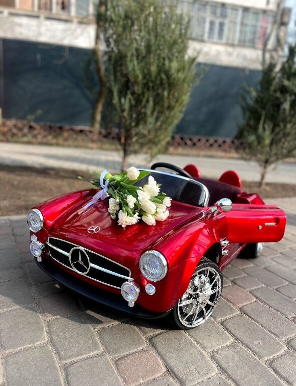 Дитячий повнопривідний електромобіль Bambi Mercedes-Benz 300 SL Gullwing (MP3) з автофарбуванням, червоний