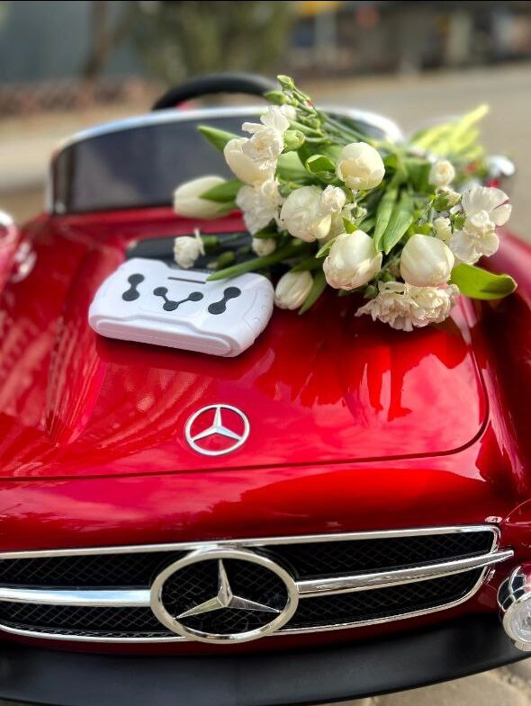 Дитячий повнопривідний електромобіль Bambi Mercedes-Benz 300 SL Gullwing (MP3) з автофарбуванням, червоний