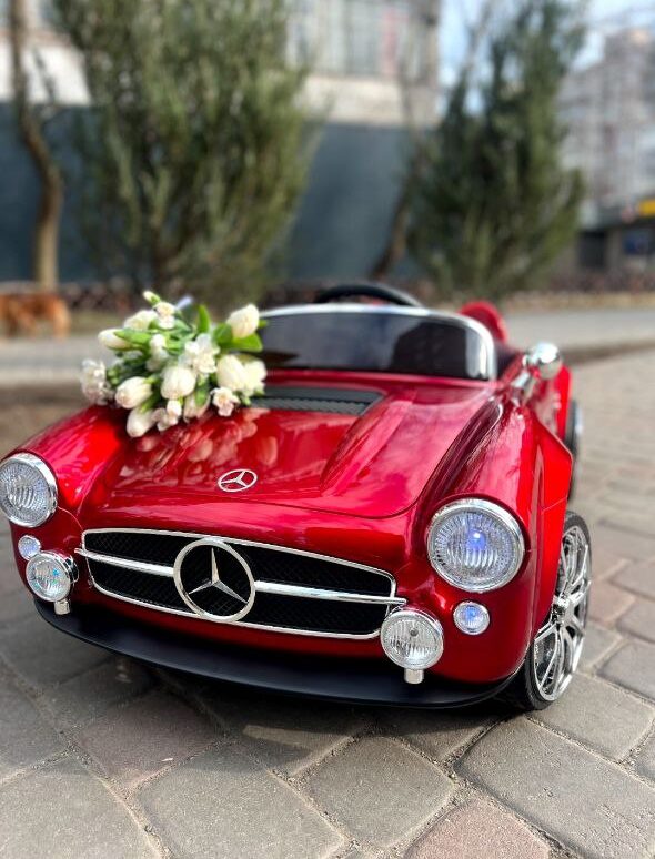 Дитячий повнопривідний електромобіль Bambi Mercedes-Benz 300 SL Gullwing (MP3) з автофарбуванням, червоний