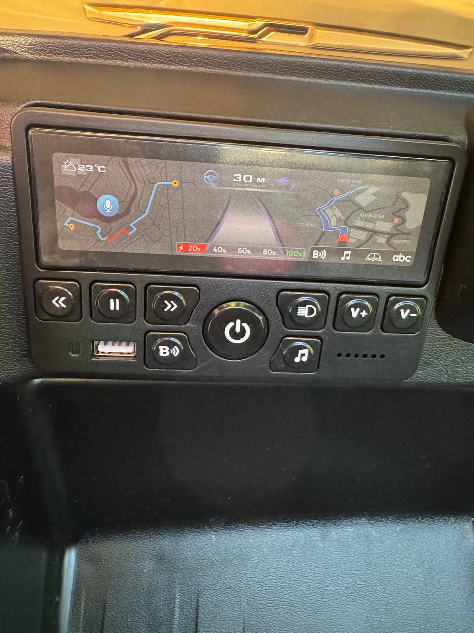 Дитячий електромобіль Toyota Land Cruiser, повнопривідний джип, чорний