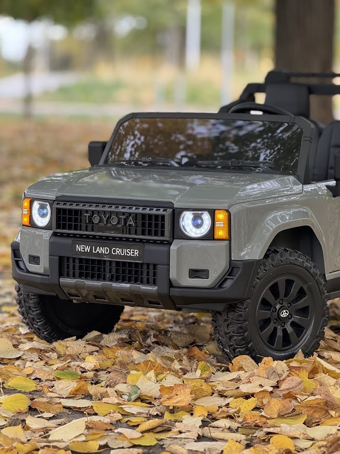 Дитячий електромобіль Джип Bambi Toyota з навісними фарами, сірий